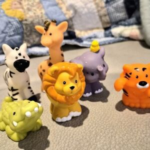 Lot Of 6  "Little People" Animals Variety Good Condition